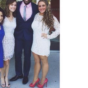 White lace long sleeve dress